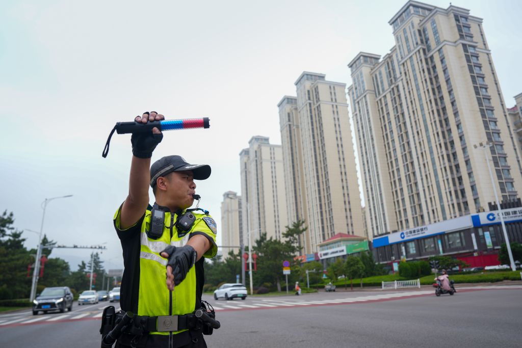 
江苏省人民医院范磊徐卫陆辉黄牛挂号电话高温下的劳动者：错峰竞速 护航前行