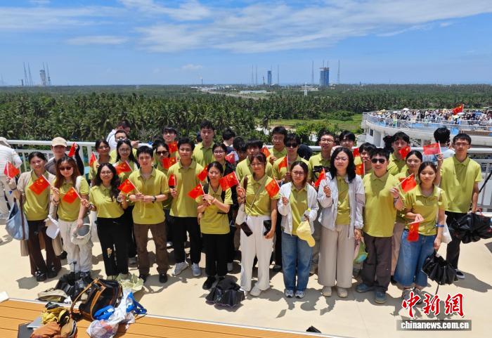 
江苏省人民医院范磊徐卫陆辉黄牛挂号电话港澳学子在海南文昌见证全球首次运载火箭网系回收