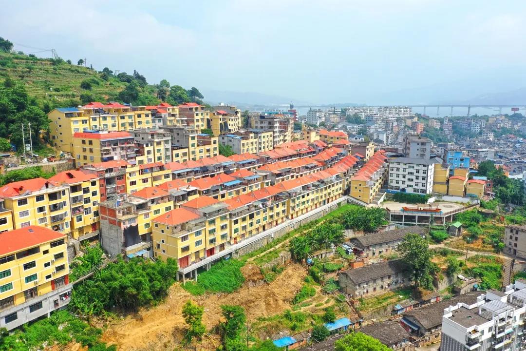 
上海市胸科医院叶波医生黄牛预约代挂号电话人民之心｜渔船里的政绩观答卷