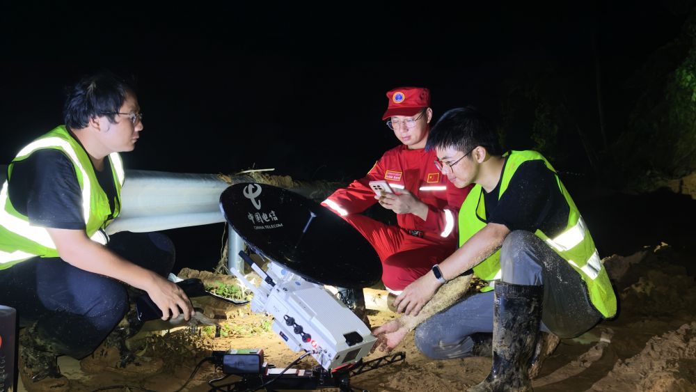 
天津市肿瘤医院张瑾医生黄牛预约代挂号电话防灾减灾救灾一线见闻|恢复供电接通信号 推进农房修复重建——广西灾后恢复最新进展