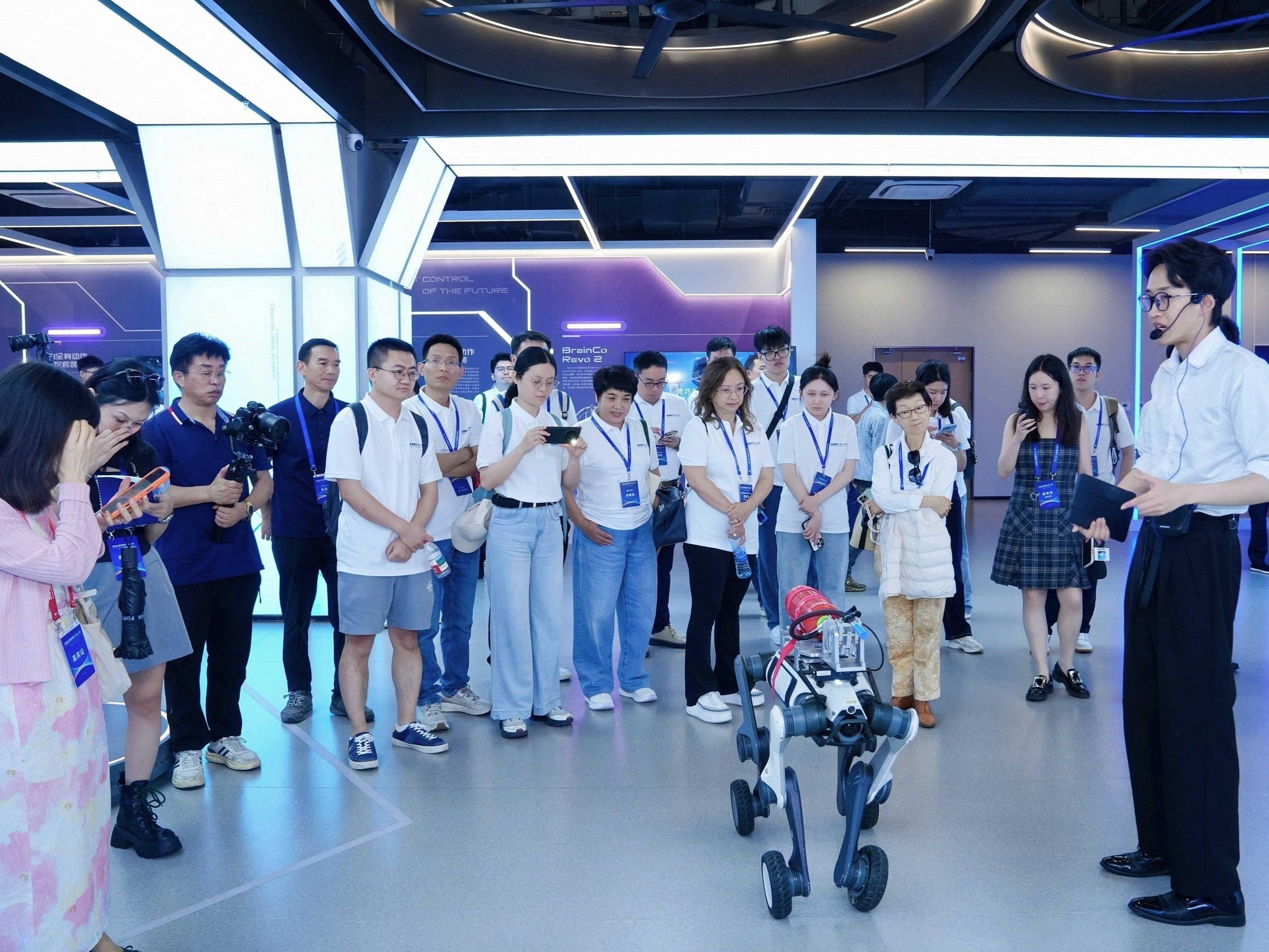 港澳青年浙江行：共探科创产业新赛道