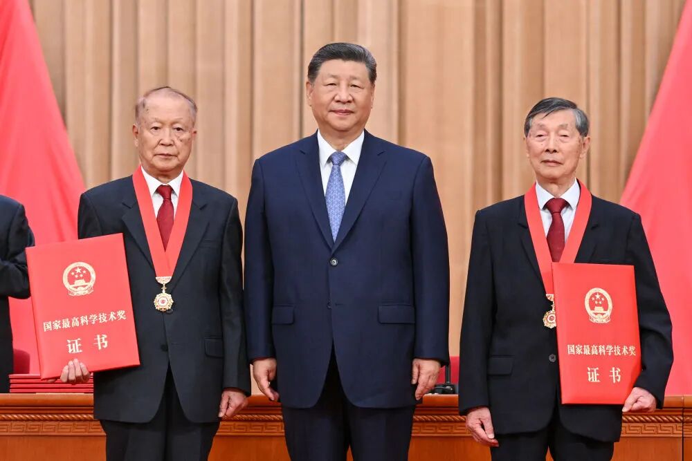 
广州医科大学附属脑科医院黄兴兵医生黄牛预约代挂号电话【学习小组】习近平出席国家科学技术奖励大会两院院士大会中国科协第十一次全国代表大会并发表重要讲话