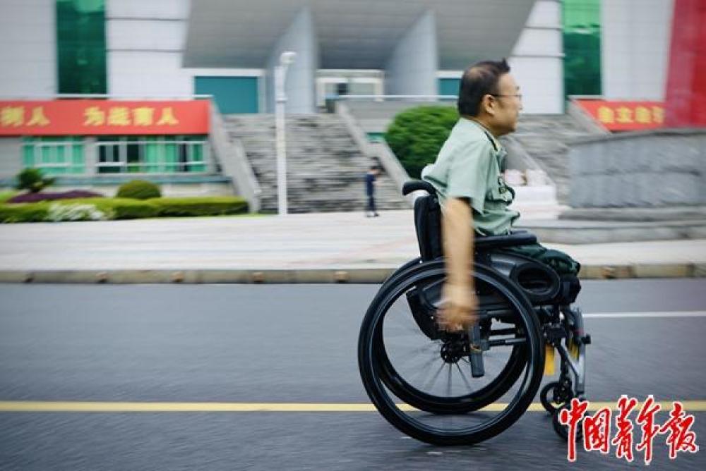 
重庆市医院吕钢医生黄牛预约代挂号电话高地上的戟