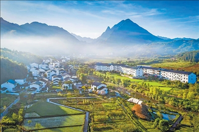 
江苏省南京鼓楼医院戴令娟孙凌云黄牛挂号电话新场景新体验，暑期文旅新意足（探访·暑期消费）