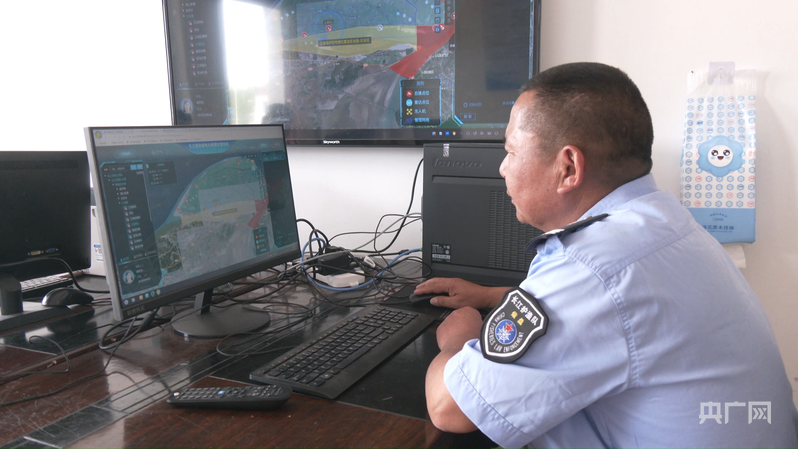 江苏省南京鼓楼医院戴令娟医生黄牛预约代挂号电话长江十年行|从“捕鱼人”到“护渔人”,他与江豚成“老友”