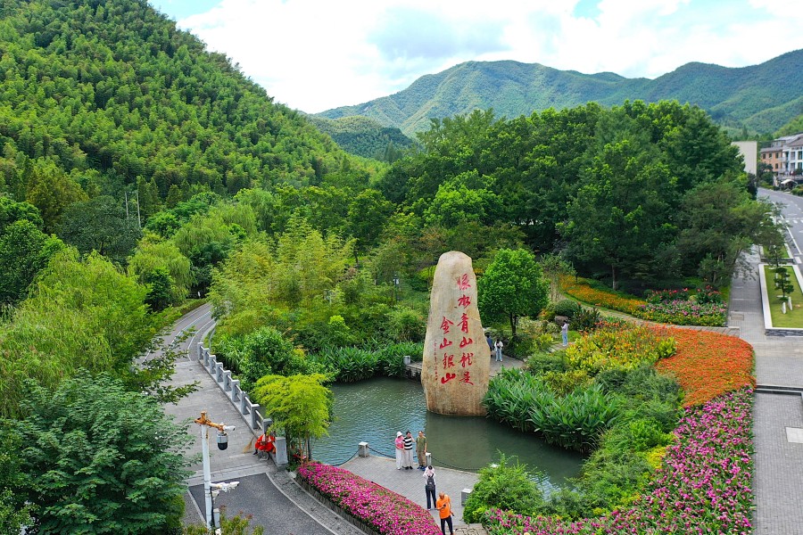 
北京大学第三医院林浩成医生黄牛预约代挂号电话筑牢美丽中国建设的法治基石