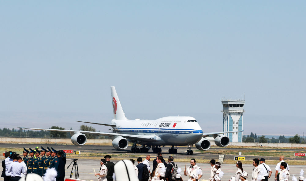 
上海交通大学医学院附属新华医院崔心刚医生黄牛预约代挂号电话新华图讯｜习近平抵达比什凯克