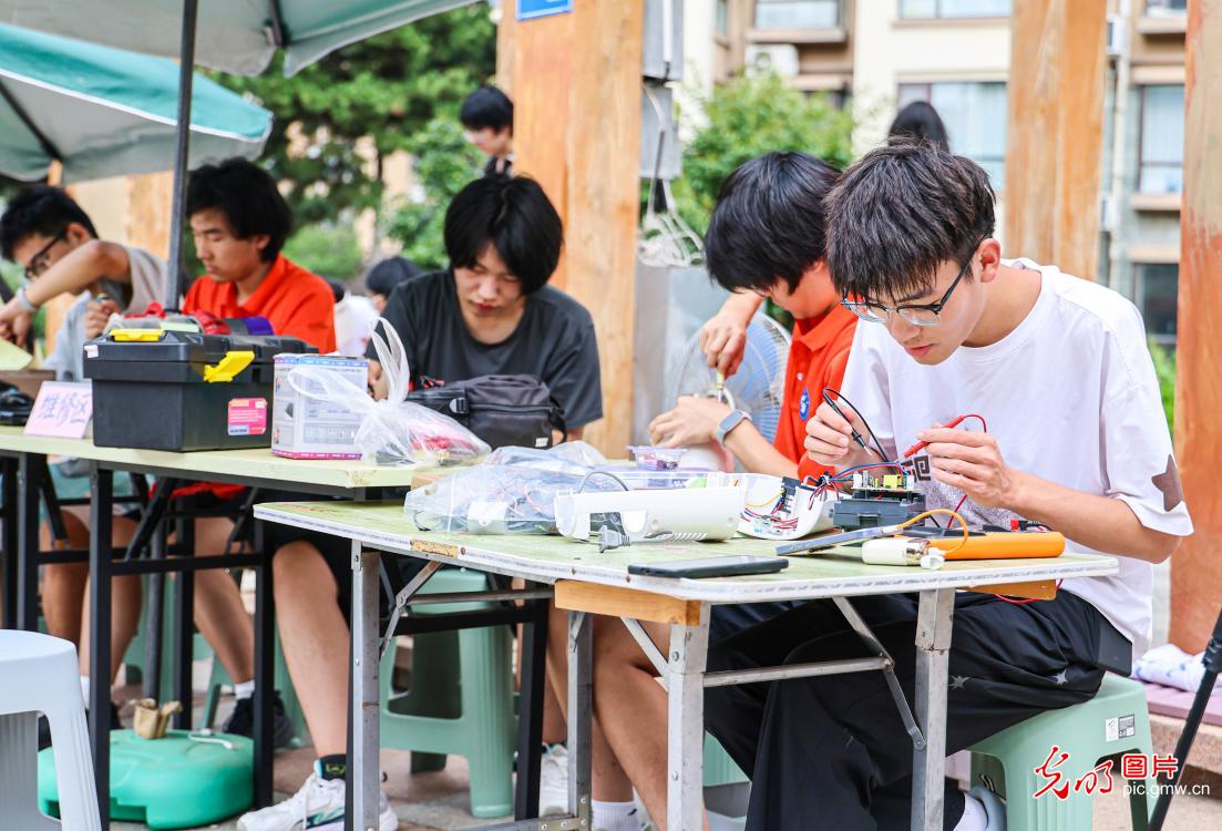 
山东第一医科大学附属肿瘤医院李大鹏医生黄牛预约代挂号电话青年学子在一线：锤炼专业本领，服务地方发展