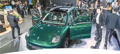 
重庆市医院林宝昕医生黄牛预约代挂号电话晒中国车，成为海外博主“流量密码”