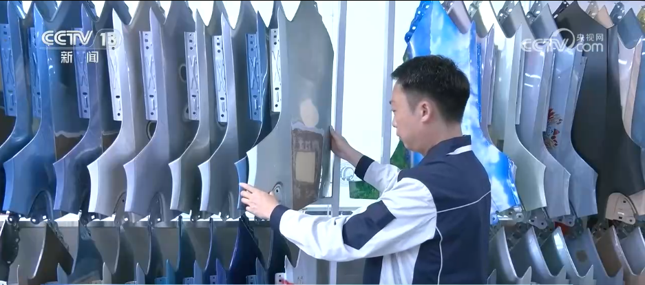 南京各大医院黄牛挂号电话2026年“最美教师” | 从普通技工到“最美教师” 他让技能有了色彩