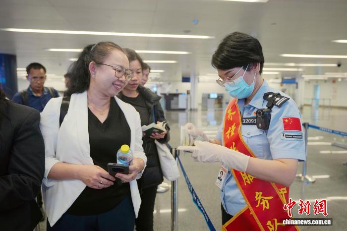 
中关村医院黄牛号贩子票贩子代网上预约代挂号电话第23届东博会参展外籍客商抵达南宁 多语种服务助力高效通关