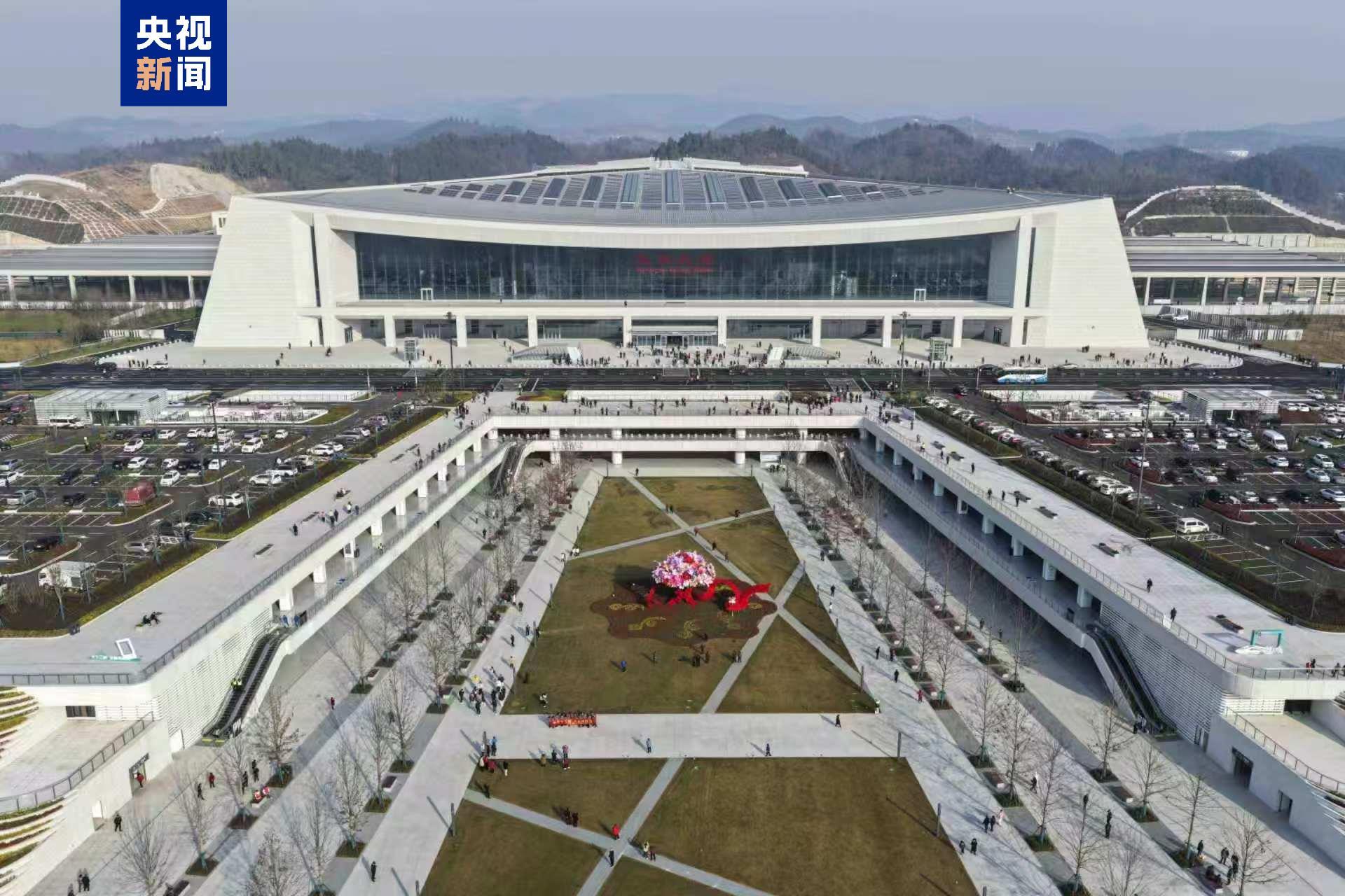 
重庆医科大学附属第二医院罗浩军医生黄牛预约代挂号电话高铁集中上新！四条新线今日开通