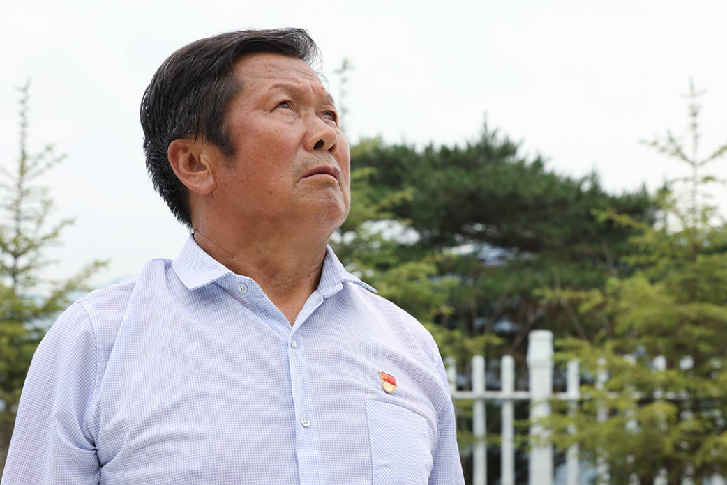 上海中医药大学附属龙华医院范忠泽医生黄牛预约代挂号电话追光的你|一句嘱托 三代人 七十余载守陵路